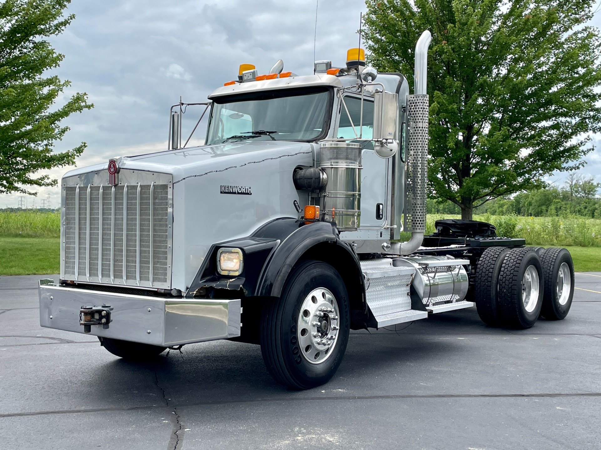 Used 2013 Kenworth T800 Day Cab Cummins Isx15 500hp 18 Speed Haulmaxx Susp For Sale 8310