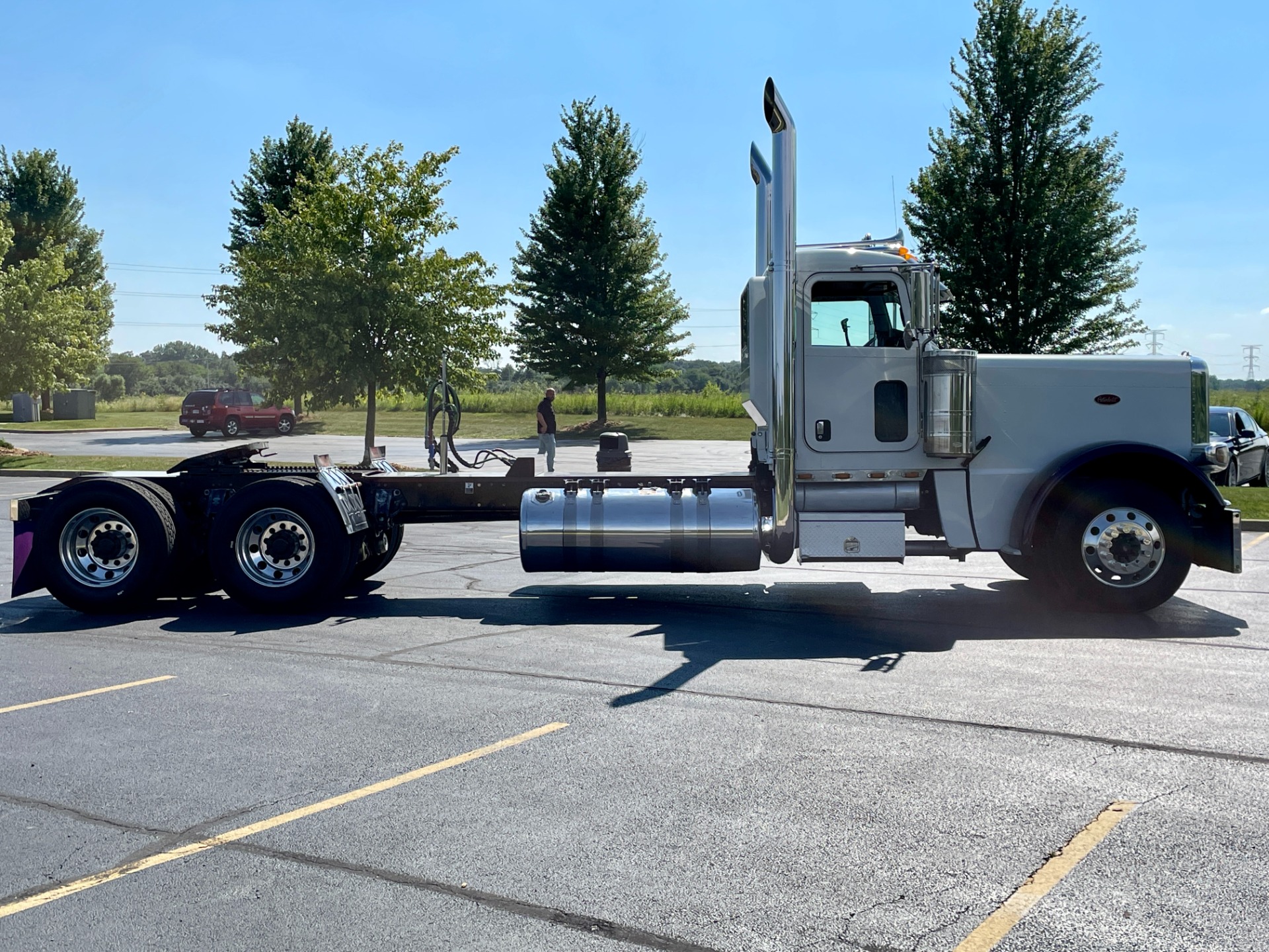 Peterbilt 389 Daycab